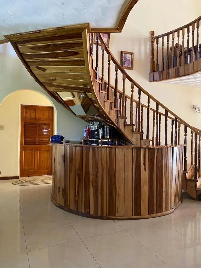 The Mansion Villa Runaway Bay